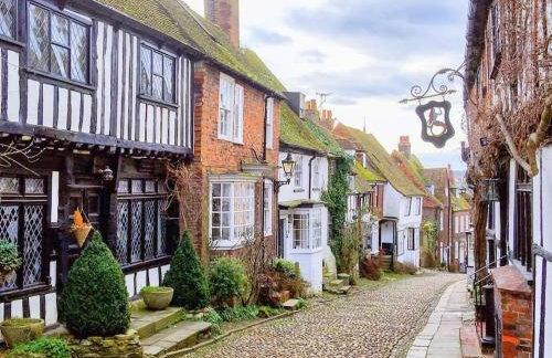 Coghurst Hall Holiday Home Sleeps 6, 2 bedrooms - Foto 46