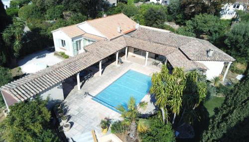 VILLA 4* avec PISCINE dans le bas du village de BORMES les MIMOSAS - Foto 2