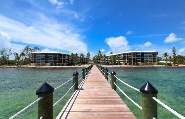 Gorgeous 2 bedroom condo with panoramic views of the Atlantic Ocean. 2 Condo by RedAwning - Photo 1