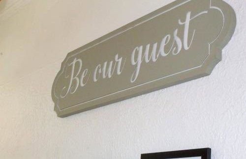 Spacious Large Group House Near NEC and Airport - Foto 10