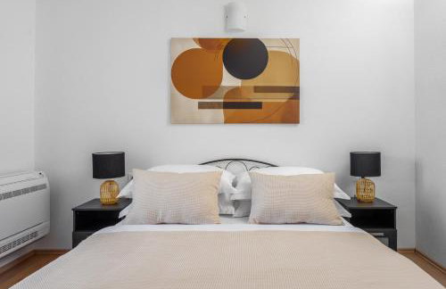 VILLA ROKO with 4 bedrooms, 32sqm heated pool - Photo 25