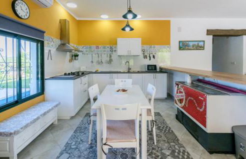 Nice Home In La Puebla De Los Infan - Photo 6