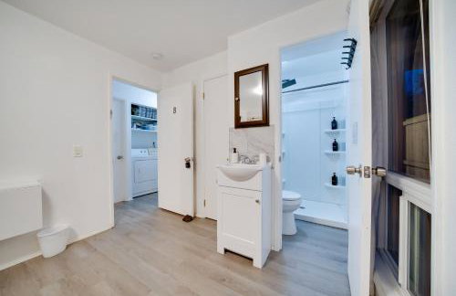 Near Tech Hub and Transit Central Bellevue Home - Foto 16