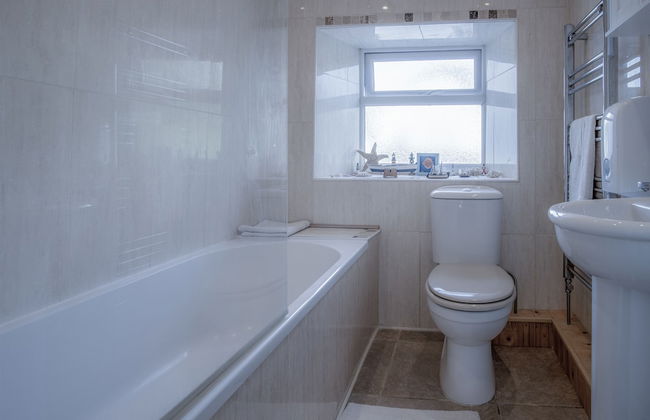 Cambrian Cottage - 3 Bed Cottage - Tenby - Photo 35