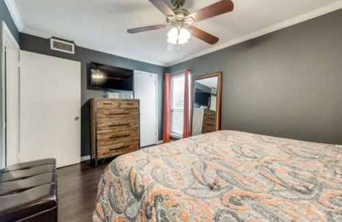 1BD Condo Pool South Irving I40 - Foto 17