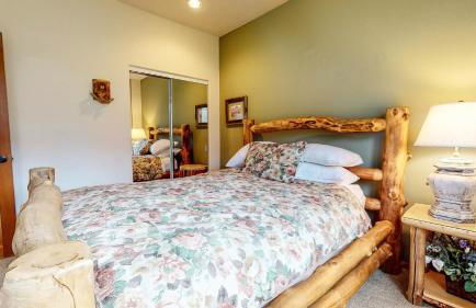 Snowcreek V #757 condo - Photo 74