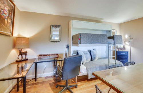 Hot Tub and Balcony Rainbow Retreat Near Wineries! - Foto 13