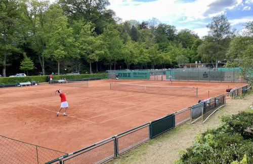 Apartment - zentrumsnah, eigener Parkplatz und großer Balkon ins Grüne - Foto 44