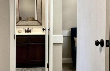 Rustic Modern Condo - Close to Village - Sleeps 10 - Foto 8