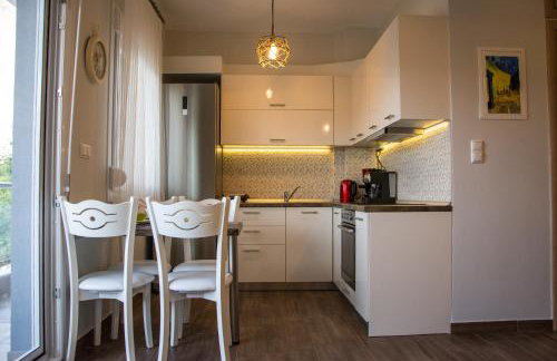 MGE Luxury house with pool - Photo 13