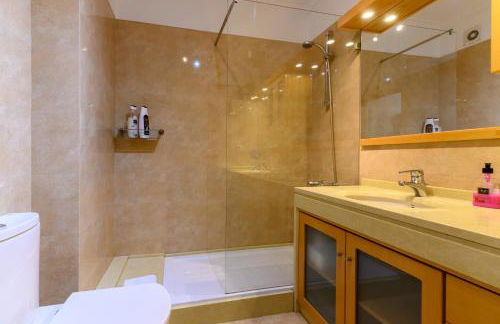 Carcavelos Beach - Photo 13