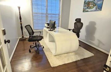 Luxury Living at Woodmore - Foto 13