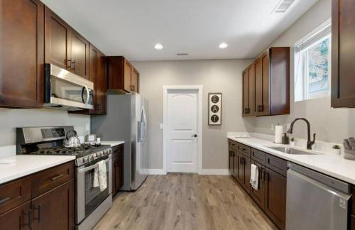 Modern Midtown Home Close to Downtown - Foto 16