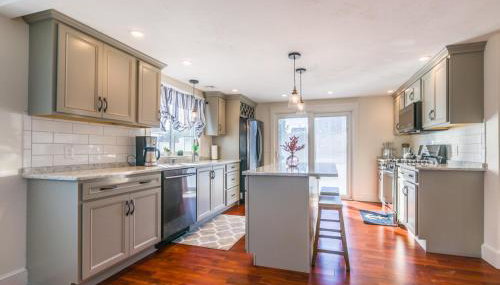 Cape Cod Home—Deck, Near Canal Bike Path - Photo 3