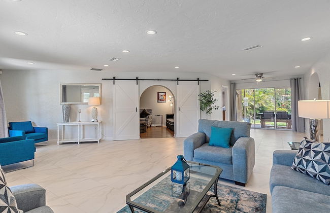 Paradise Palace 4 Bedroom Home by RedAwning - Foto 16