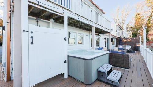 Waterfront Escape HotTub, Pets OK, Pool Table - Foto 5