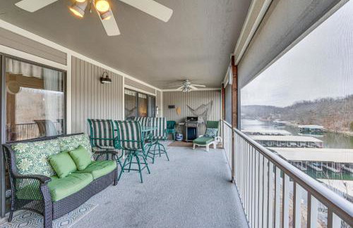 Lakefront Osage Beach Abode w/ Grill & Pool Access - Foto 2