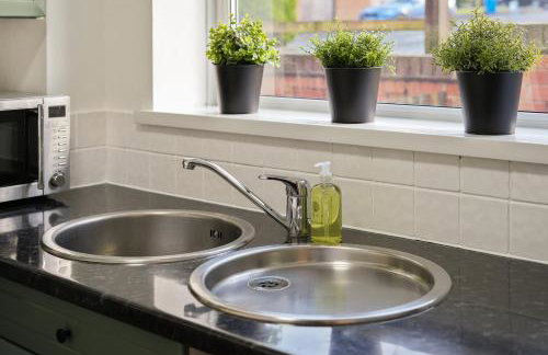 Tapton View - Modern Stay Near Chesterfield Town Center, Train Station & the Peak District - Foto 7