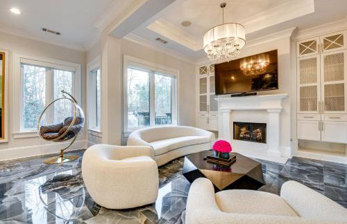 Sprawling Suwanee Home Theater, Pool, Hot Tub! - Foto 3