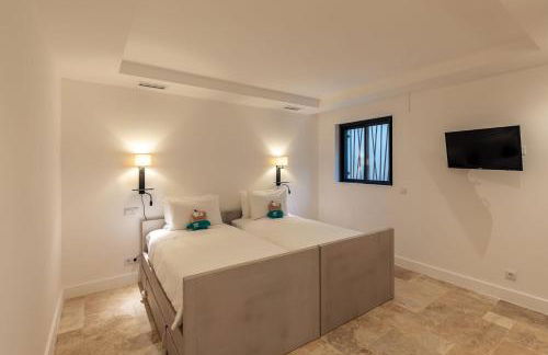 Faro Luxury Home with Heated Pool and Garden - Foto 21