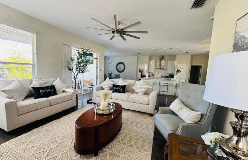 Paradise Heated Pool Home Near IMG and Siesta Key Beach - Photo 5