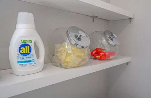 Stylish Durham Retreat - Walkable Sleeps 6 - Foto 34