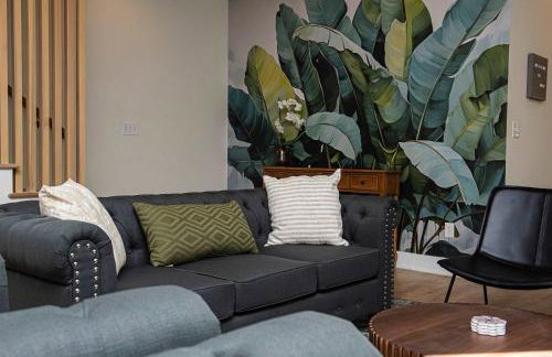 Stylish Getaway with Hot Tub-Near Downtown Indy-Family Friendly - Foto 6