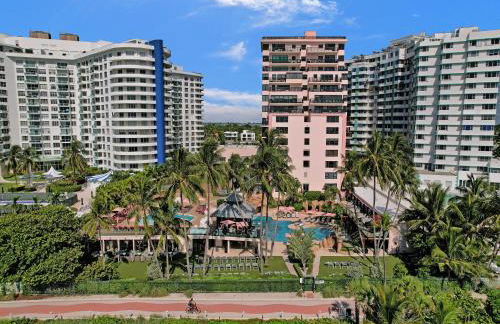 Bright 3BR 3BA Condo with Stunning Bay Views in Oceanfront Complex 820 - Foto 32