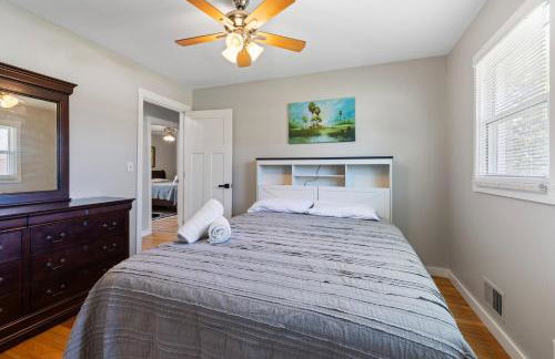 Newly Renovated 5BR 2 Living Rooms Sleeps 10 - Foto 12