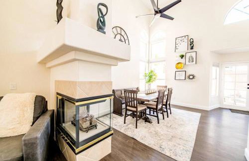 Gorgeous home away from home 3 bed 3 bath W/ pool - Foto 34