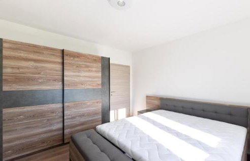 Gorgeous Home In Muc Gornji - Photo 5