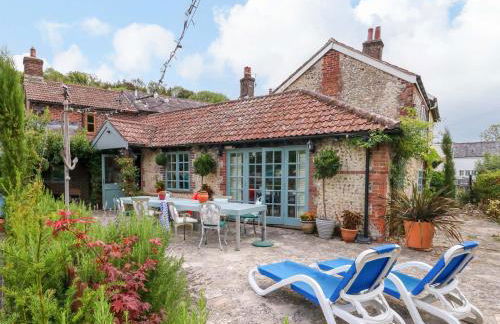 Piddle Inn - Photo 2