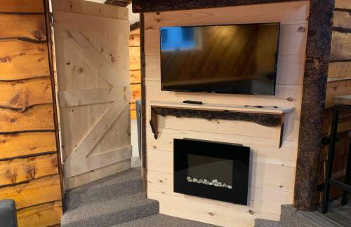 The Treehouse at 11 Gables - Center of Ludlow Village near Shopping and Restaurants - Foto 15