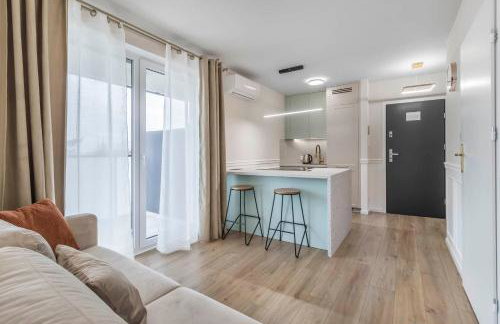 Nowoczesny apartament z balkonem i widokiem na miasto - Foto 1