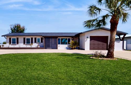 Golf Cart & Heated Pool: Rotonda West Getaway! - Foto 1
