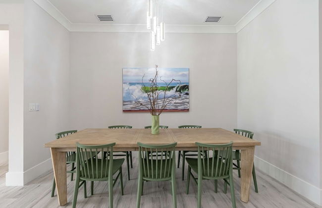 Sparkling new Vanderbilt Beach Luxury Escape - Photo 9