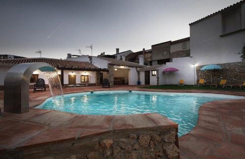 Charming Villa in Mondrón with Private Pool - Foto 4