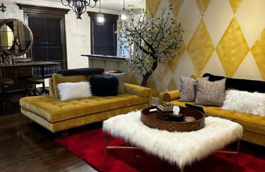 Best Location, Walk Anywhere - Photo 15