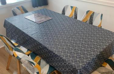 Orpington North Townhouse - Photo 10