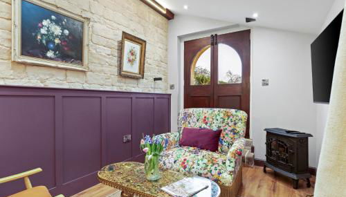 Copper Beech Cottage - Photo 1