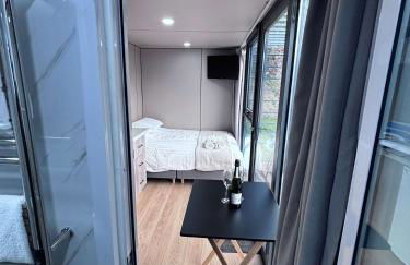 Glamping Pod with Hot Tub in Orchard - Foto 22