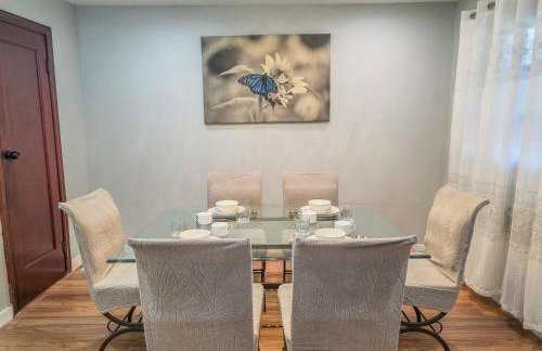 Spacious 3BR Niagara Falls Home with King Bed & Parking 18 Blocks from the Falls - Foto 16