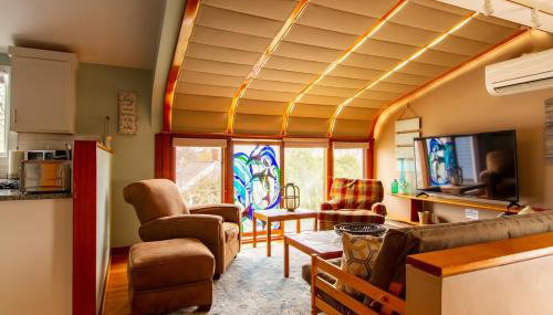 Bristol, RI The Ship of Dreams-Historical District - Foto 2