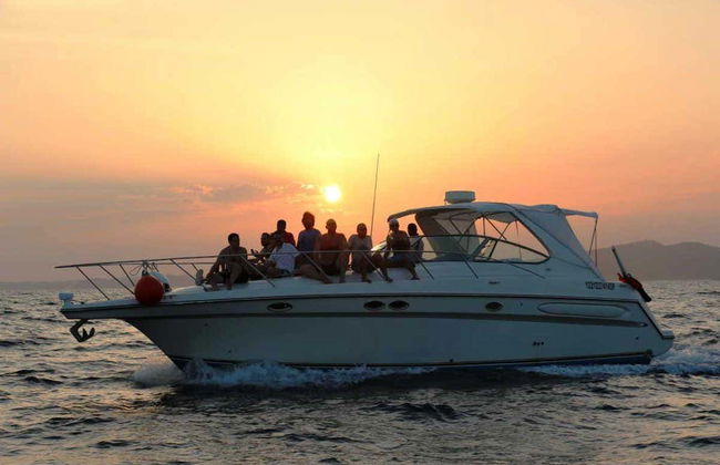Private Boat Rental with Skipper in Huatulco - Photo 1