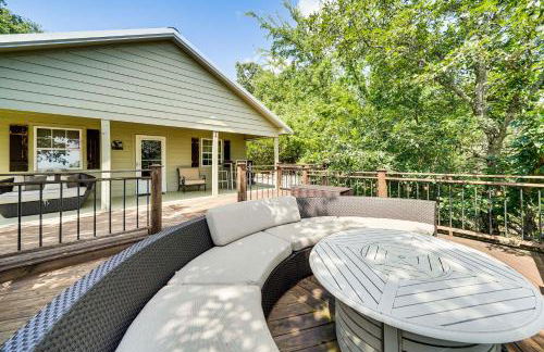 Secluded Tuskahoma Retreat with Deck and Views! - Foto 1