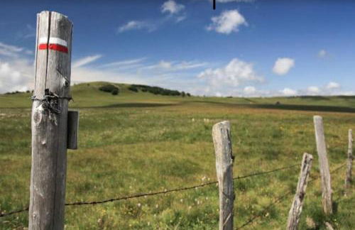 Appart T4 85m2 spacieux climatisation parking - Photo 2