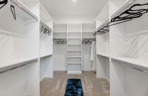 Luxury Getaway Near AT&T Stadium - 4BR Entire House-Hot Tub & Arcade - Foto 29