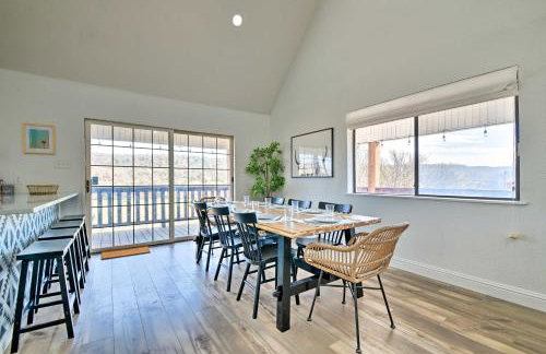 Spacious Family Home on the Water and Boat Dock - Foto 7