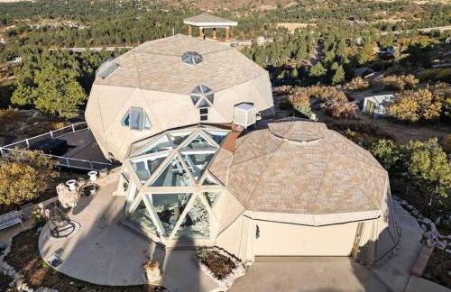 The KingDome - A Unique, Royal Experience with Hot Tub, Rooftop and Views - Foto 28