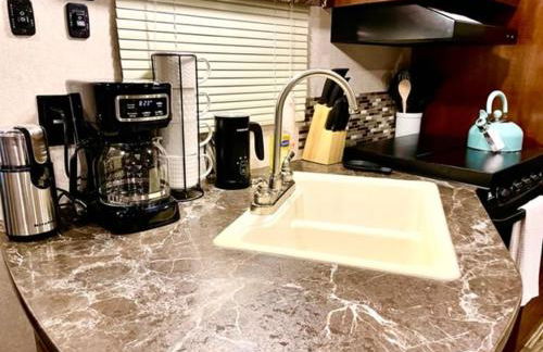 Perfect camper for your vacation - Foto 29